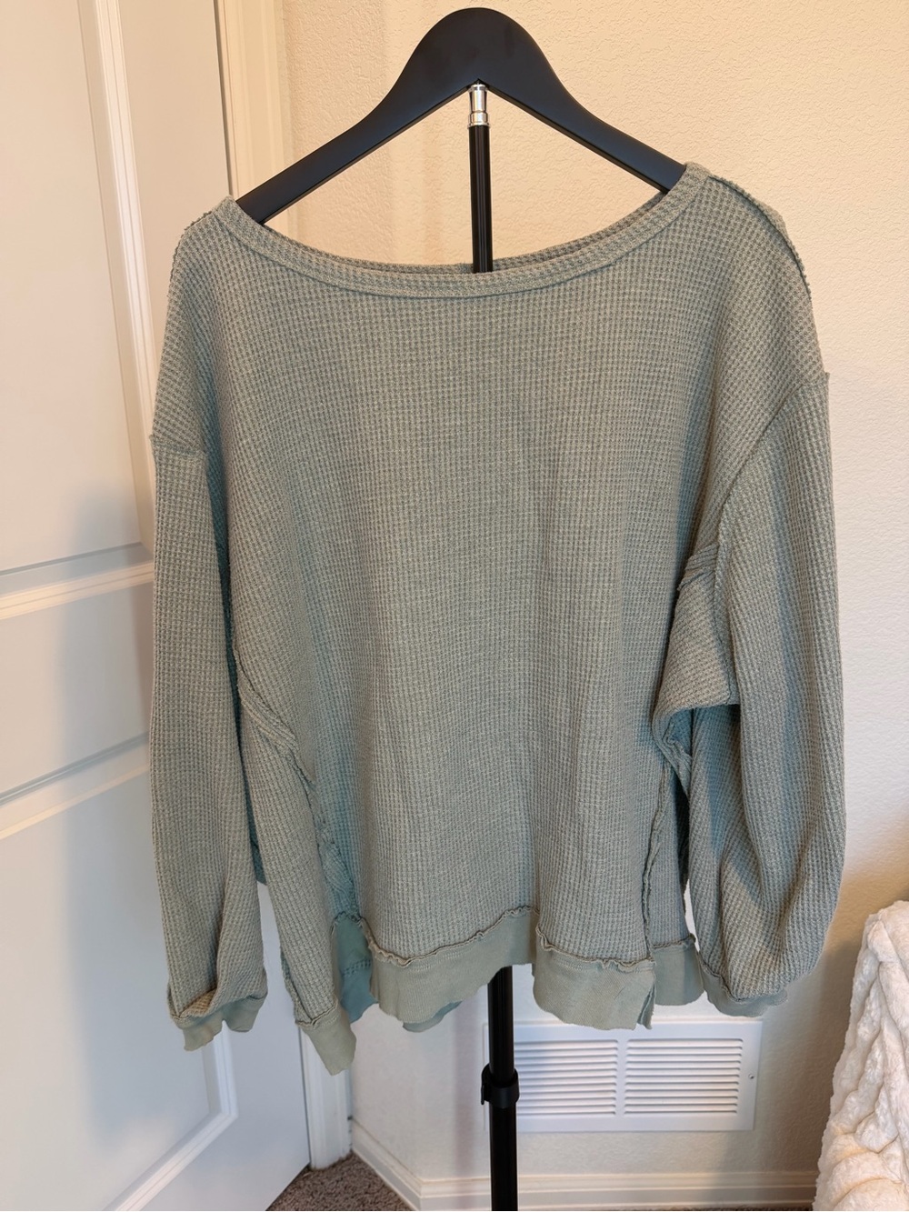 Pink Lily Sage Green Waffle Knit Thermal Top Oversized Long Sleeve M